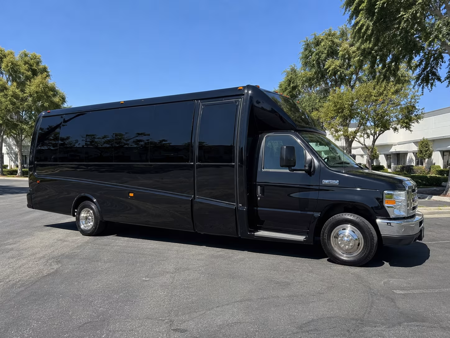 el cajon holiday party bus rental